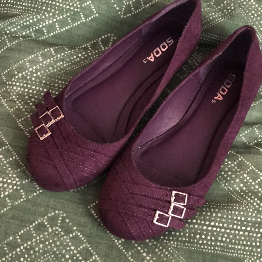 Soda dark purple flats w/silver buckles